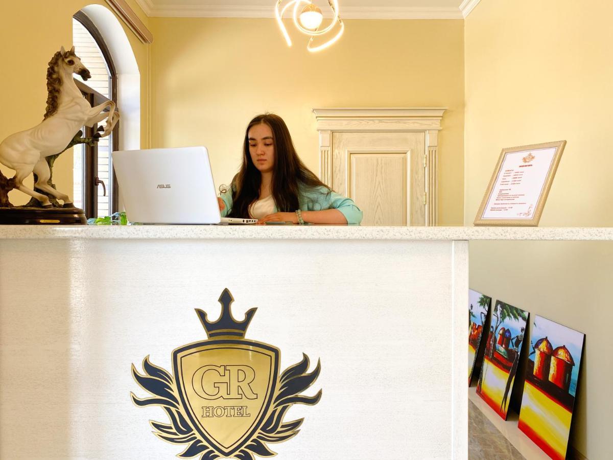 Golden Ray Hotel Turkistan ภายนอก รูปภาพ