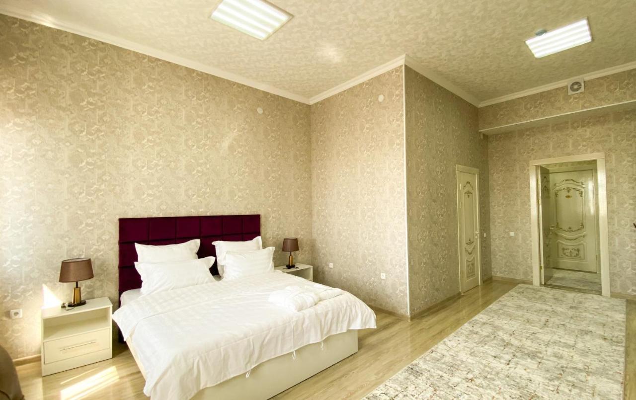 Golden Ray Hotel Turkistan ภายนอก รูปภาพ